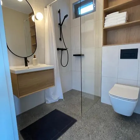 Prázdninový dům Nadmorska Otulina - Nowoczesne Dwupoziomowe Nad Morzem Z Duzym Ogrodem *