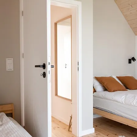 Nadmorska Otulina - Nowoczesne Dwupoziomowe Nad Morzem Z Duzym Ogrodem