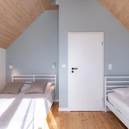 Nadmorska Otulina - Nowoczesne Dwupoziomowe Nad Morzem Z Duzym Ogrodem Ferienhaus *