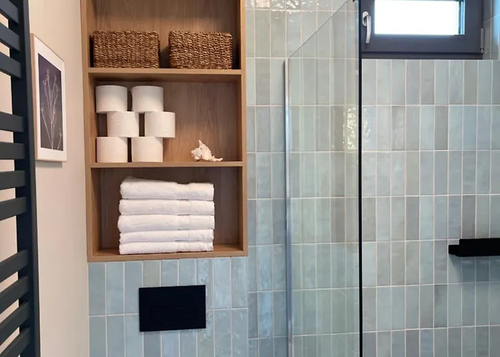 Hébergement de vacances Nadmorska Otulina - Nowoczesne Dwupoziomowe Nad Morzem Z Duzym Ogrodem *