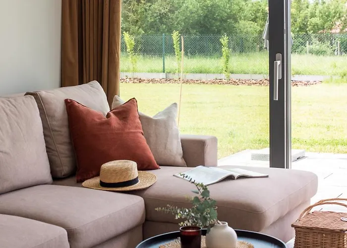 Nadmorska Otulina - Nowoczesne Dwupoziomowe Nad Morzem Z Duzym Ogrodem Ustka